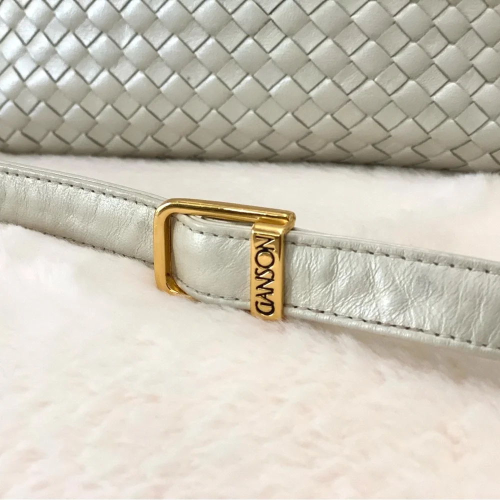 Silver/ Pearl Ganson San Francisco leather bag. Gold accents. - Picture 5 of 10